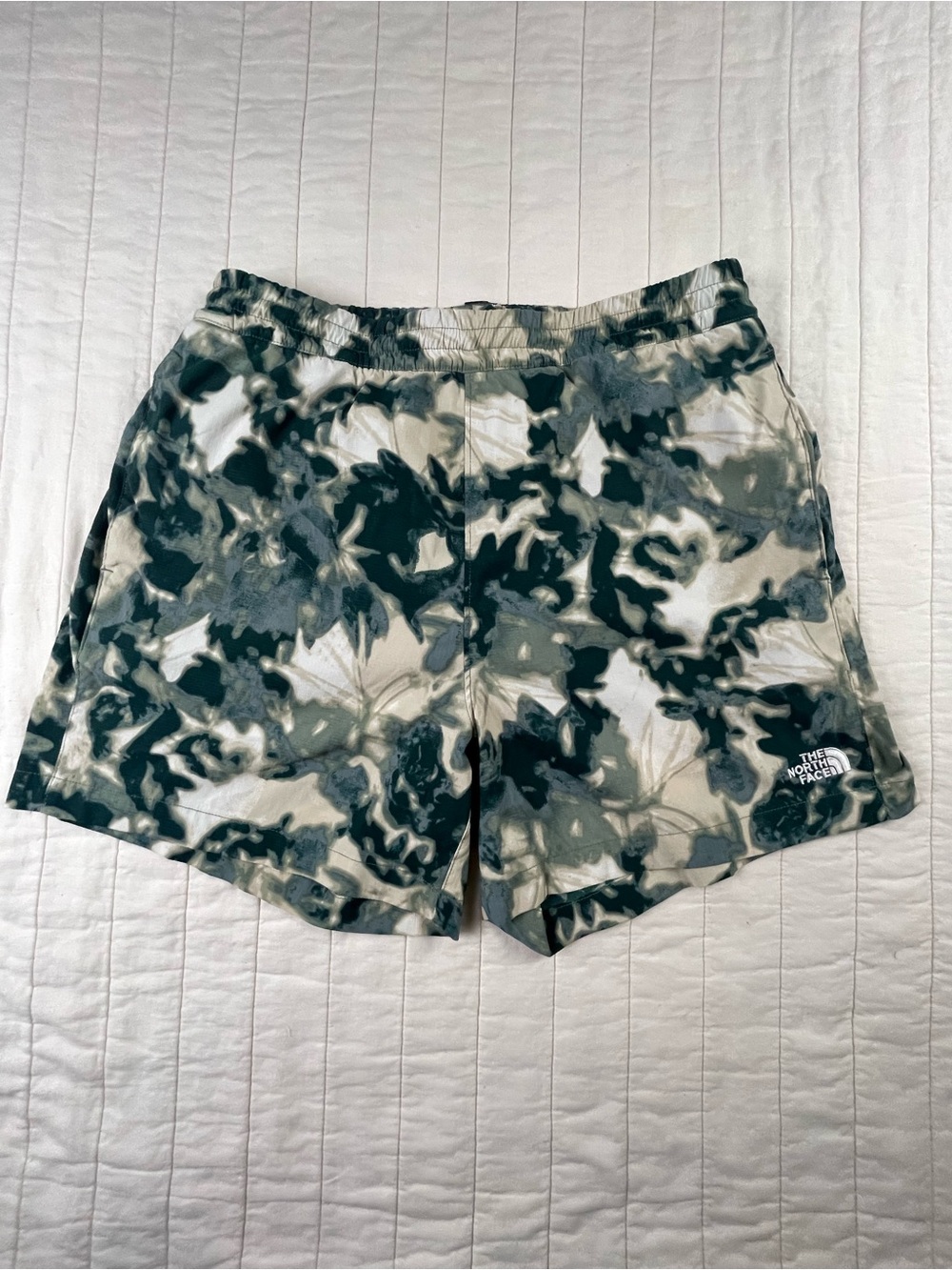 The North Face Men's Camo Green & White Swim Quick Dry Trunks Small